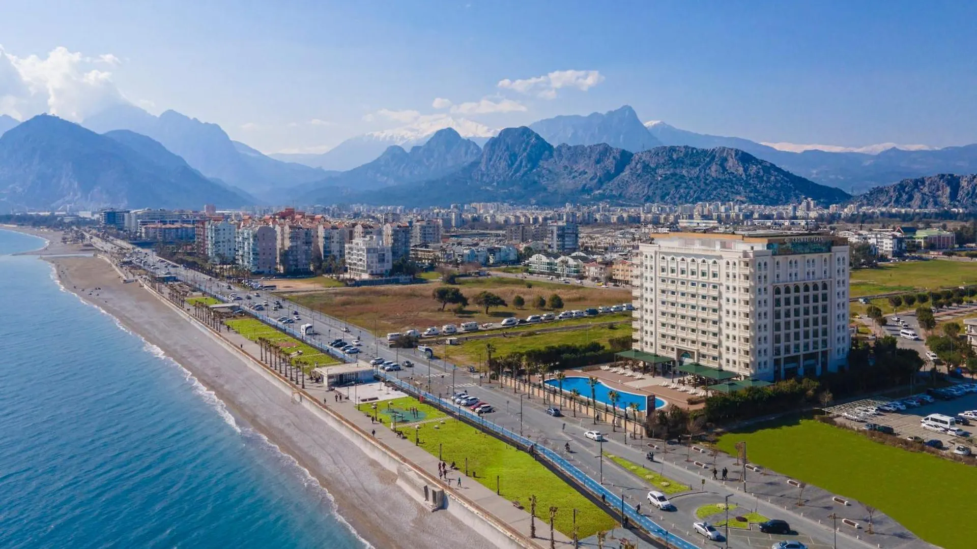 Hotel Crowne Plaza Antalya By Ihg 5*,  Turecko