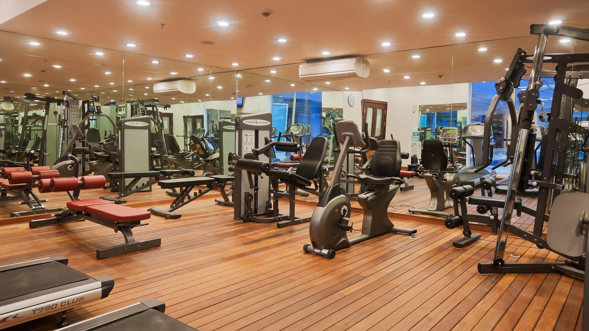 Hotel Crowne Plaza Antalya By Ihg